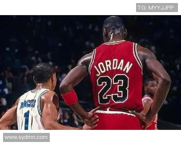 足球巨星惊叹篮球技巧视频展现运动员的无限魅力与激情